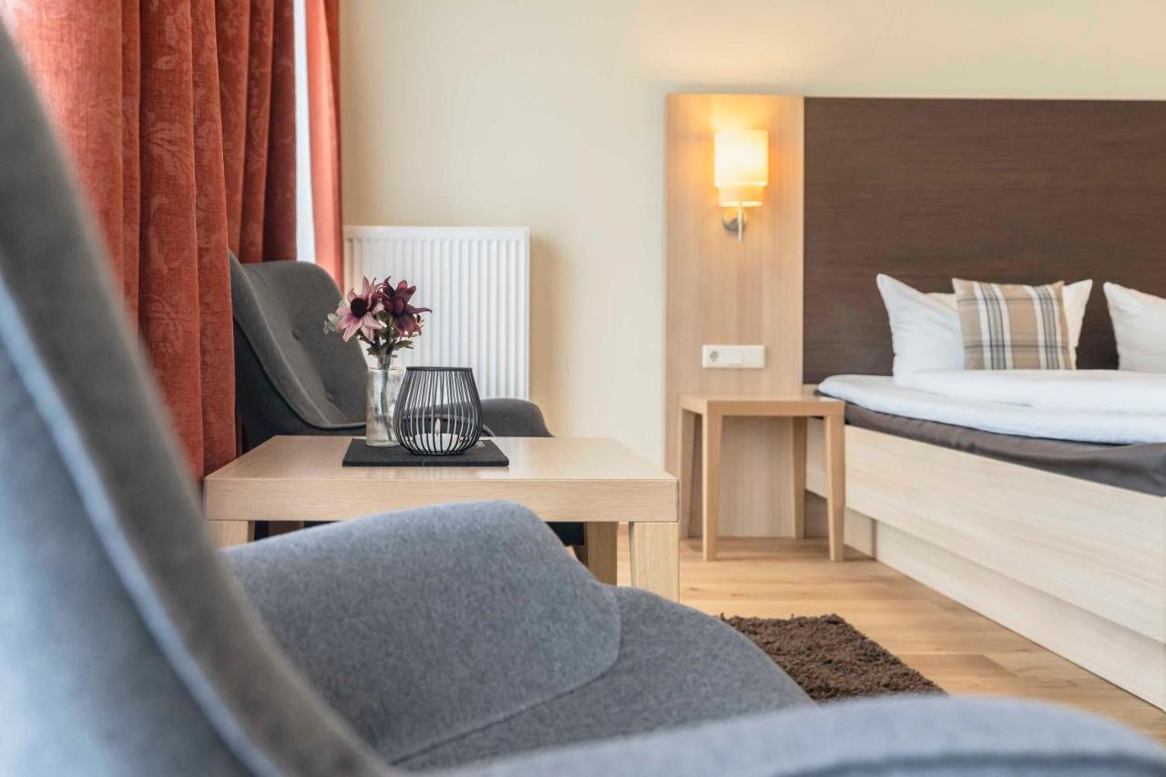 Hotel Dirsch Wellness & Spa Resort Emsing Екстер'єр фото