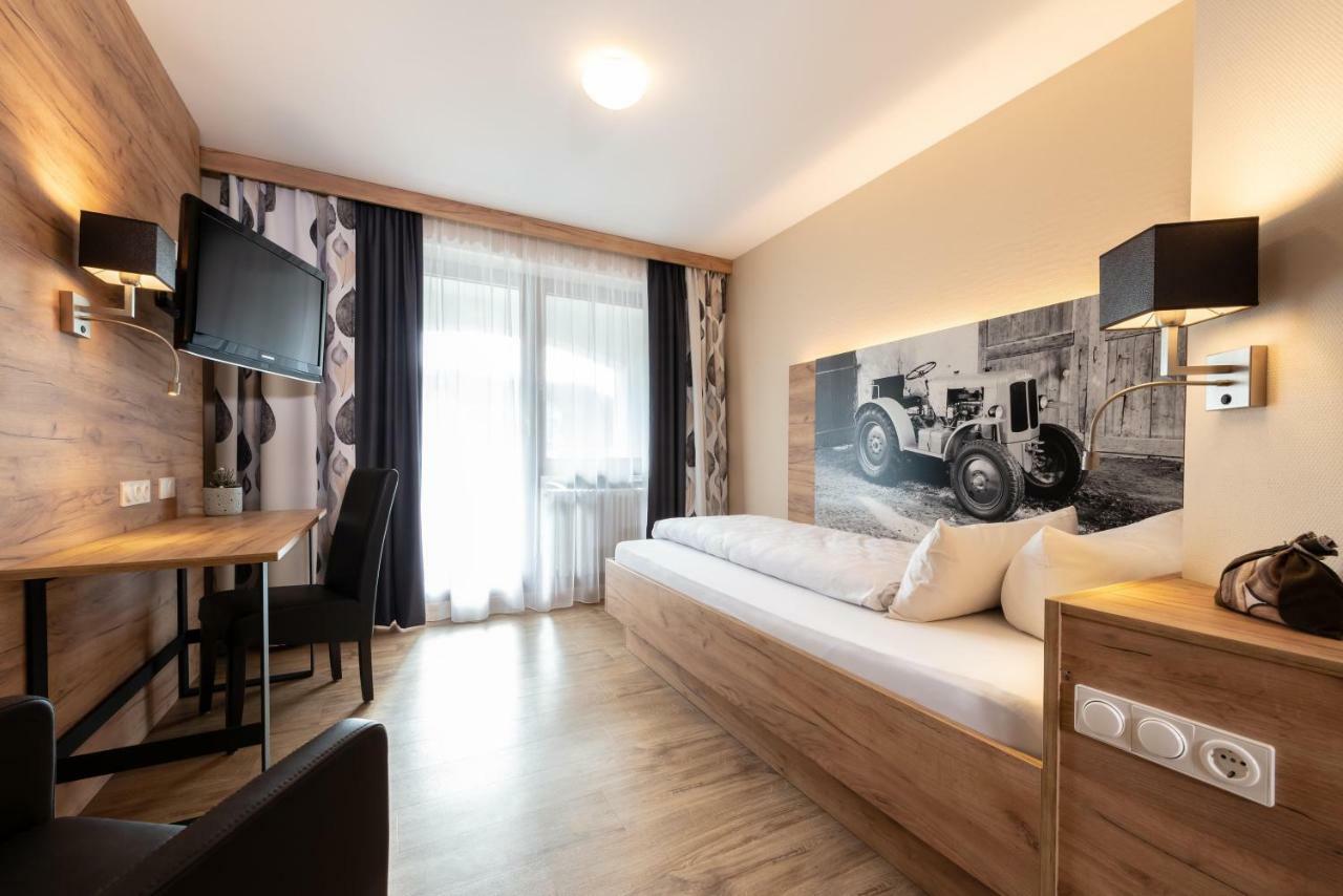 Hotel Dirsch Wellness & Spa Resort Emsing Екстер'єр фото